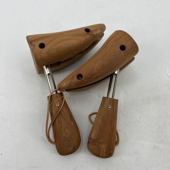 Shoe Trees Wooden Mens M Medium Spring Leather Pull Straps - Picture 4 of 6